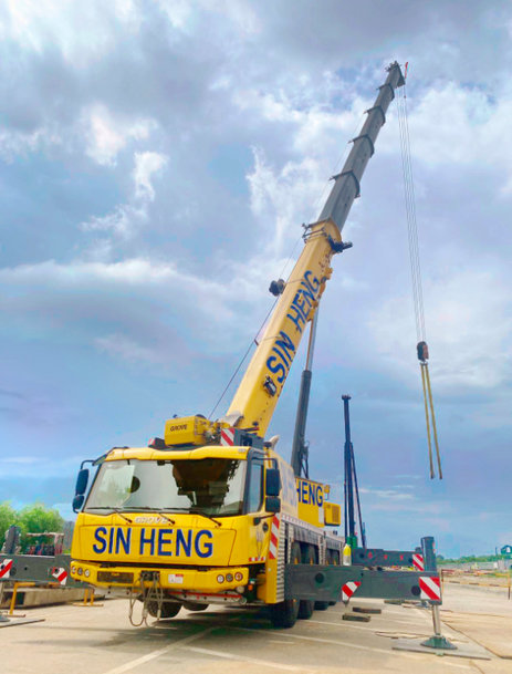 Manitowoc cranes: Sin Heng’s Grove crane fleet expands again with GMK4100L-2 
